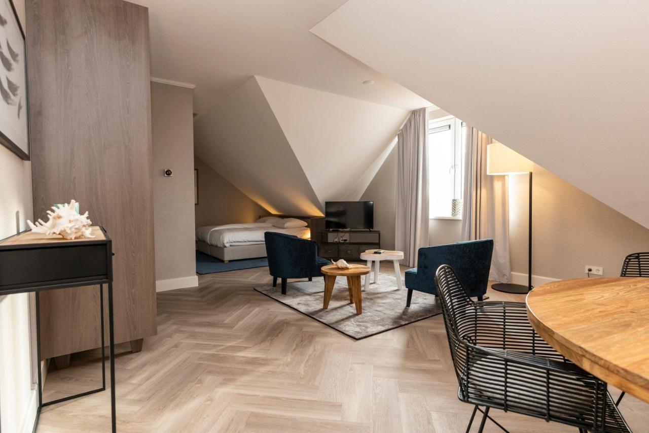 Hampton Home B&B Suites Де Коох Екстериор снимка