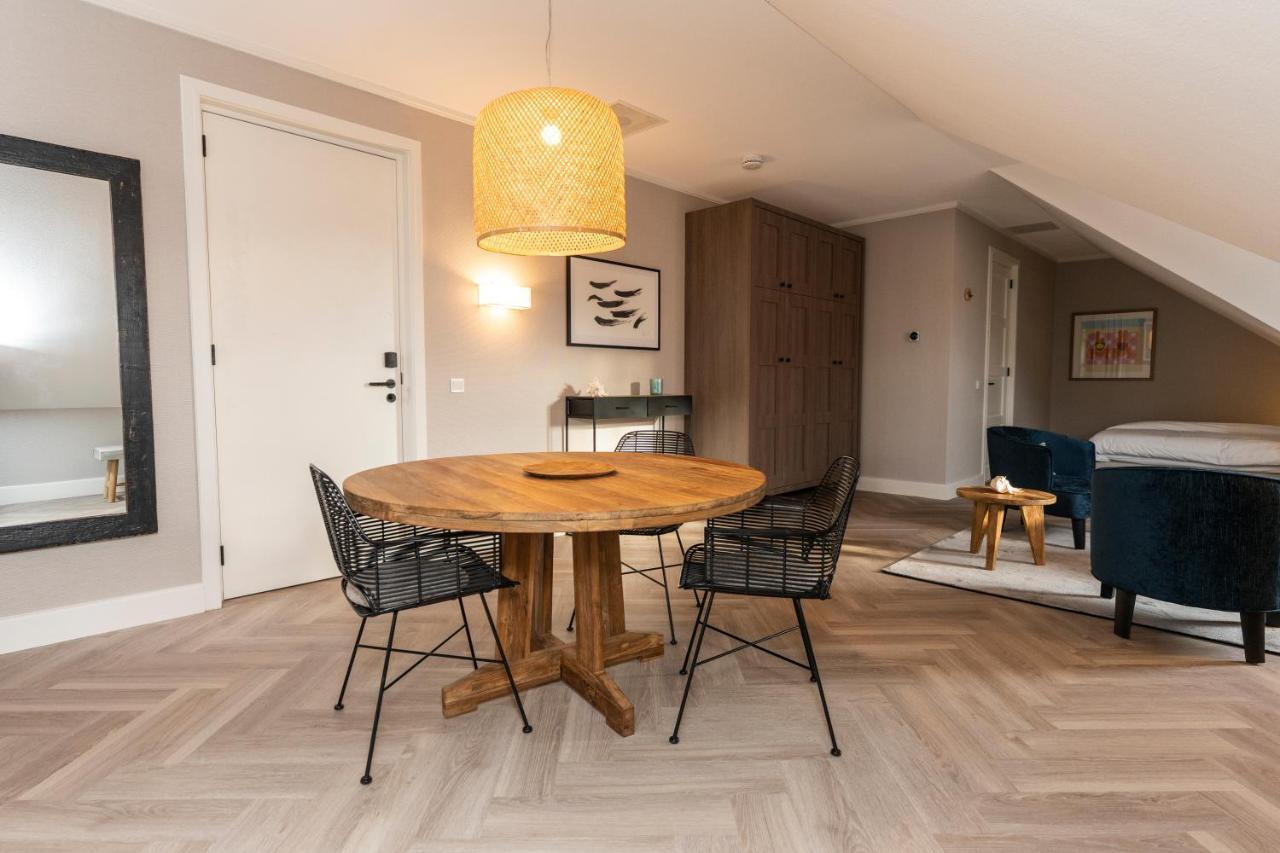 Hampton Home B&B Suites Де Коох Екстериор снимка